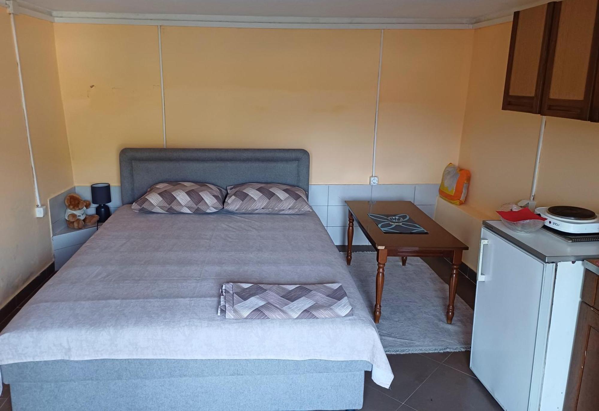 Apartman Pavle Virpazar Exteriör bild