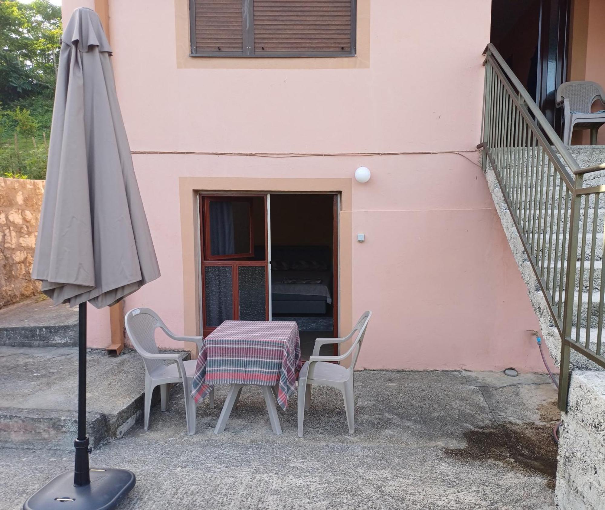 Apartman Pavle Virpazar Exteriör bild